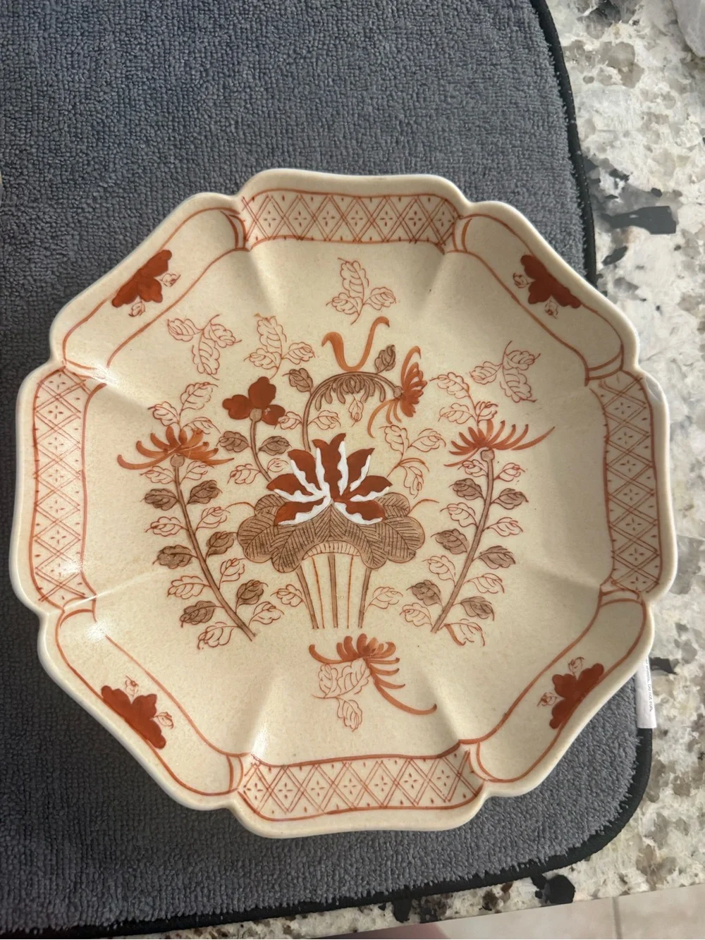 Floral Scalloped Porcelain Serving Plate in Cream & Rust, Japan/Hong Kong, EUC